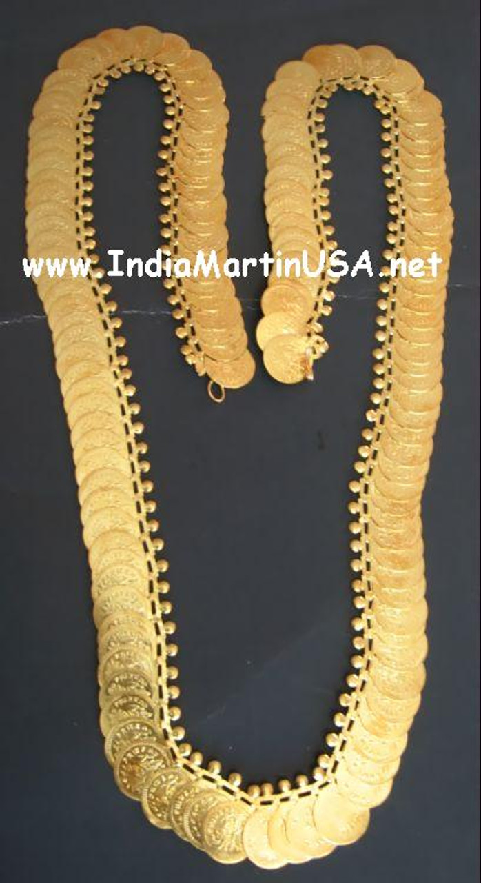 68,000+ Golden Necklace Stock Photos, Pictures & Royalty-Free Images -  iStock | Gold chain, India, Big necklace